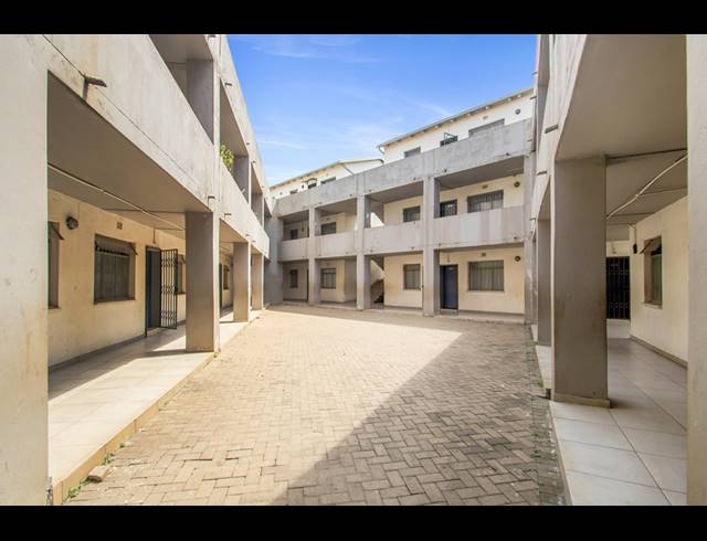 2 BEDROOM APARTMENT FOR SALE IN FLEURHOF